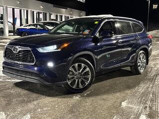 2023 Toyota Highlander for sale in Bridgeport WV