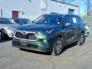 2023 Toyota Highlander for sale in Garwood NJ