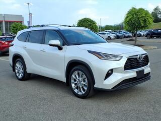 2026 Toyota Highlander for sale in Roanoke VA