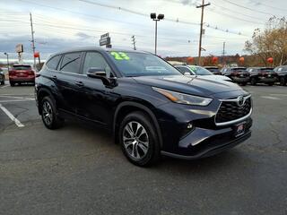 2023 Toyota Highlander for sale in Little Falls NJ