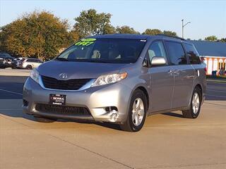 2011 Toyota Sienna for sale in Savoy IL