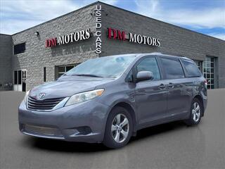 2012 Toyota Sienna