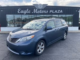 2014 Toyota Sienna for sale in Hamilton OH