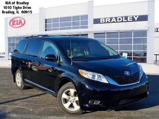 2013 Toyota Sienna for sale in Bradley IL