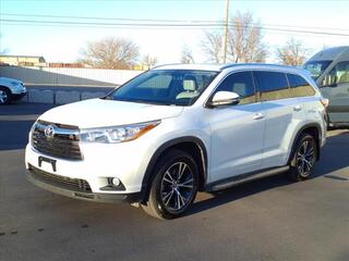 2016 Toyota Highlander