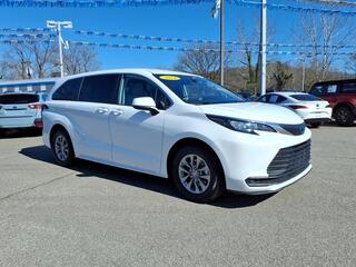 2024 Toyota Sienna