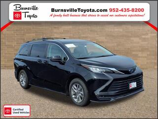 2022 Toyota Sienna for sale in Burnsville MN