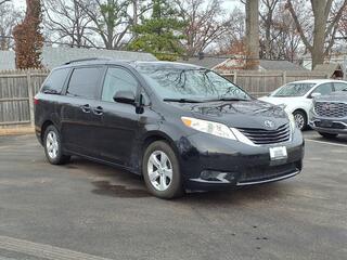 2017 Toyota Sienna for sale in Kirkwood MO