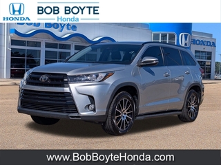 2017 Toyota Highlander for sale in Brandon MS
