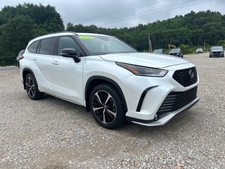 2022 Toyota Highlander for sale in Bridgeport WV