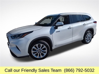 2021 Toyota Highlander Hybrid for sale in Epping NH