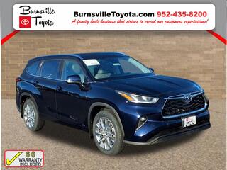 2023 Toyota Highlander Hybrid for sale in Burnsville MN