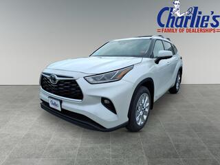2026 Toyota Highlander Hybrid for sale in Augusta ME