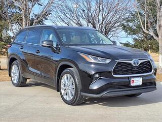 2021 Toyota Highlander Hybrid for sale in Grimes IA