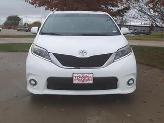 2016 Toyota Sienna for sale in Grimes IA