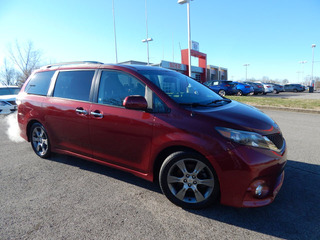 2014 Toyota Sienna for sale in Clarksville TN