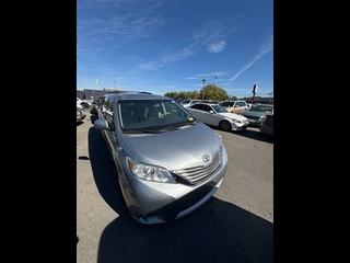 2011 Toyota Sienna for sale in Hamilton OH