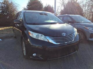 2015 Toyota Sienna for sale in Clarksville TN
