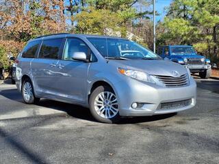 2012 Toyota Sienna