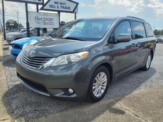 2012 Toyota Sienna