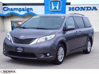 2013 Toyota Sienna for sale in Savoy IL