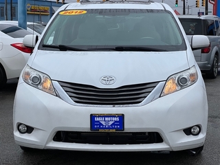 2012 Toyota Sienna