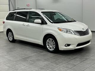 2016 Toyota Sienna