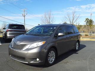 2011 Toyota Sienna