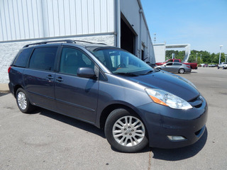 2010 Toyota Sienna for sale in Clarksville TN