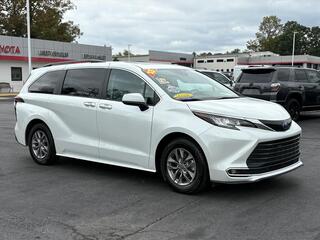 2023 Toyota Sienna