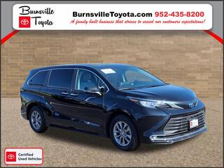 2023 Toyota Sienna for sale in Burnsville MN