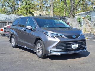 2021 Toyota Sienna