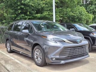 2025 Toyota Sienna