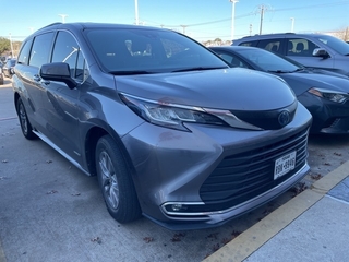 2021 Toyota Sienna