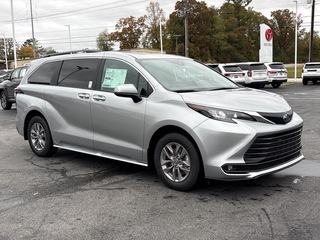 2025 Toyota Sienna