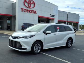 2025 Toyota Sienna for sale in Henderson NC