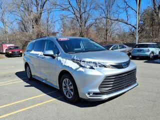 2021 Toyota Sienna for sale in Southfield MI