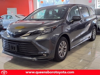 2025 Toyota Sienna