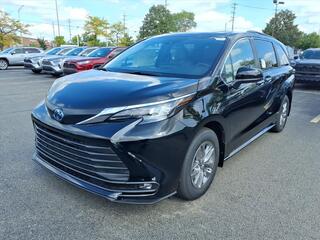 2025 Toyota Sienna for sale in Schaumburg IL