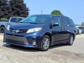 2020 Toyota Sienna for sale in Farmington Hills MI