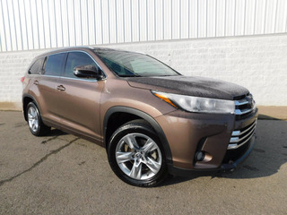 2017 Toyota Highlander for sale in Clarksville TN