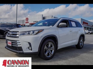2017 Toyota Highlander