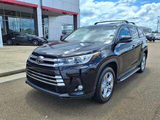 2017 Toyota Highlander for sale in Jackson MS