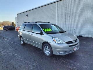 2004 Toyota Sienna