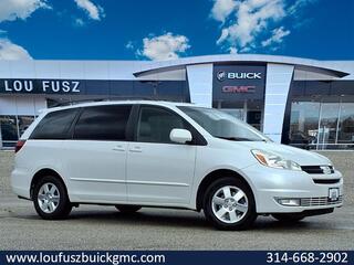 2004 Toyota Sienna