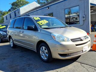 2004 Toyota Sienna