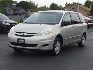 2006 Toyota Sienna for sale in Savoy IL