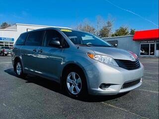 2013 Toyota Sienna for sale in Greeneville TN