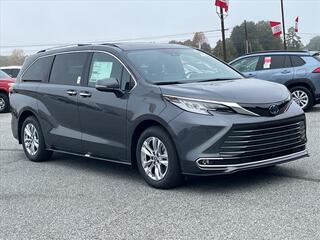 2025 Toyota Sienna