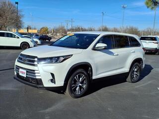 2019 Toyota Highlander for sale in Oklahoma City OK